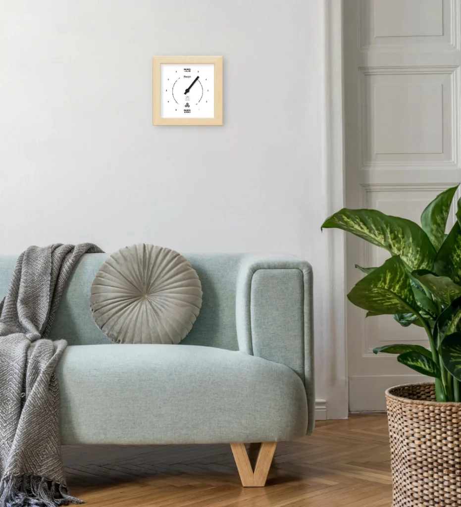 Horloge à marées Bretonne dans un salon